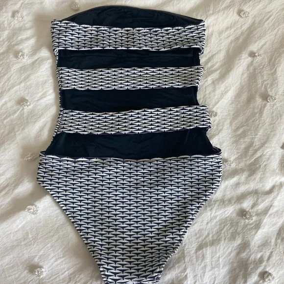 White and many blue onia swimsuit - Picture 3 of 4